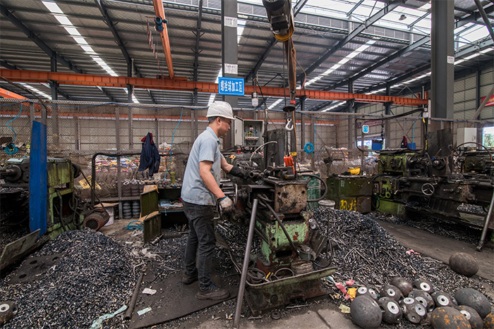 江西网架配件-螺栓球加工车间